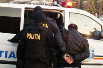 Mandat de arestare: prins în Neamț după ce a incendiat un autoturism în Germania