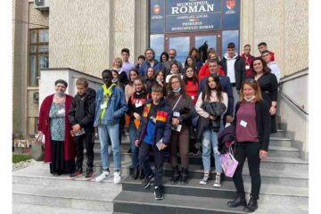 La Colegiul Național „Roman-Vodă” este în desfășurare un proiect din care fac parte școli din Italia, Grecia și Cehia