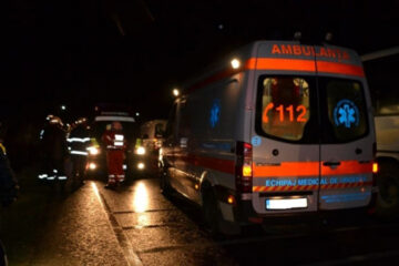 În această seară, la Traian, pe E 85/DN 2, un copil a fost accidentat grav pe trecerea pentru pietoni
