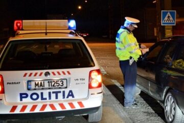 Acțiuni ale polițiștilor rutieri, în Neamț: 550 de sancțiuni, 362 dintre acestea pentru nerespectarea vitezei, 56 de permise de conducere reținute