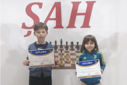 Tinerii șahiști de la CSM Roman s-au remarcat la Turneul Internațional de Șah „Cupa Orașului Bicaz”