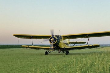 Pulverizare aeriană de dezinsecție în municipiul Roman – se recomandă evitarea deplasărilor în timpul operațiunii și după Pulverizare aeriană de dezinsecție în municipiul Roman – se recomandă evitarea deplasărilor în timpul operațiunii și după
