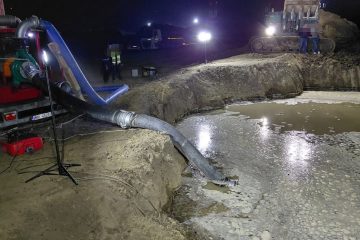 Locuitorii din patru comune din zona Roman nu vor avea apă până vineri seara, din cauza unei avarii produse Firul I al conductei de aducțiune Timișești